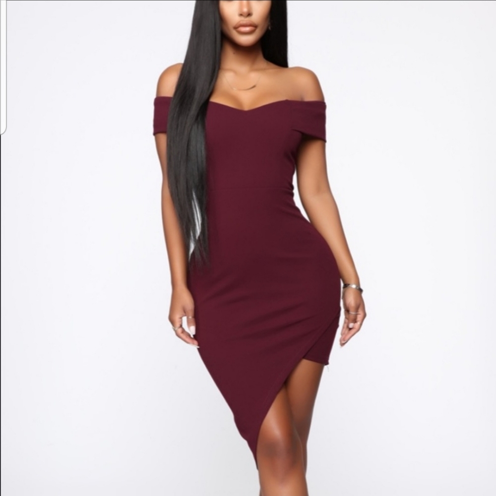 🔥FashionNova Plum Asymmetrical Dress